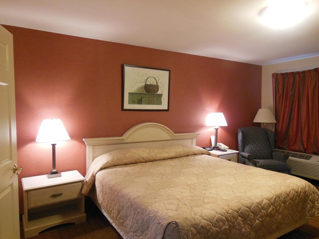 Wilbraham Inn Ludlow エクステリア 写真
