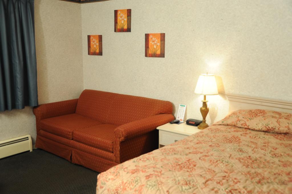 Wilbraham Inn Ludlow エクステリア 写真