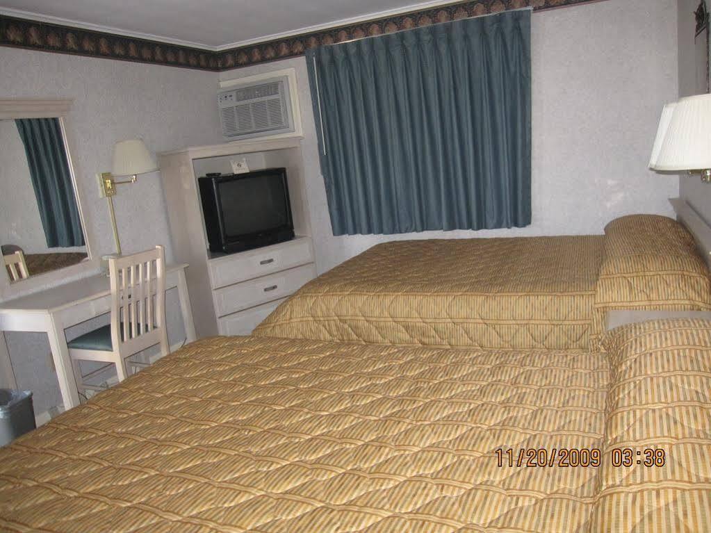 Wilbraham Inn Ludlow エクステリア 写真