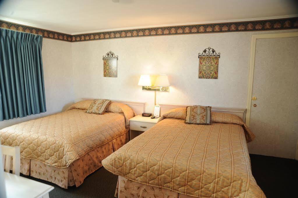 Wilbraham Inn Ludlow エクステリア 写真